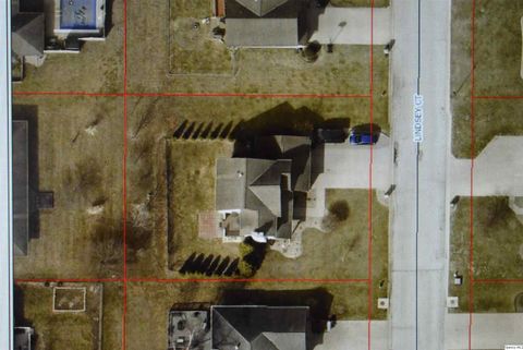 Tiny photo for 2501 Lindsey Court, Quincy, IL 62305 (MLS # 12543951)