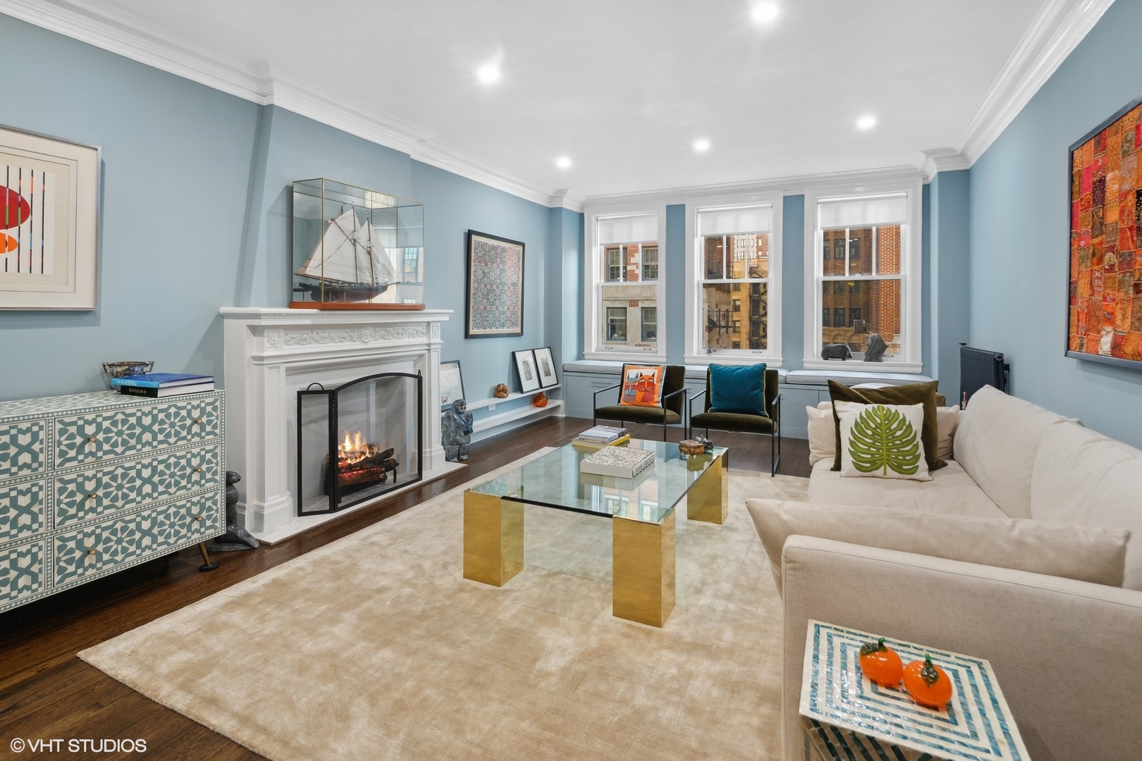 3300 N Lake Shore Drive 4E