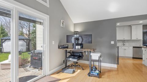 Tiny photo for 992 Ascot Drive, Crystal Lake, IL 60014 (MLS # 12605850)