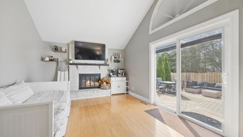 Tiny photo for 992 Ascot Drive, Crystal Lake, IL 60014 (MLS # 12605850)