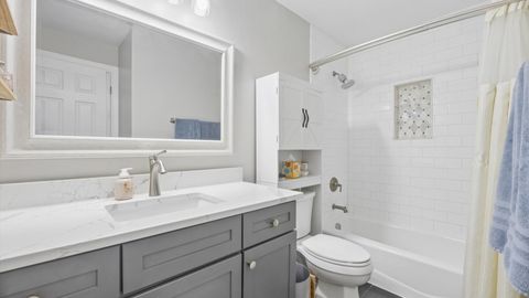 Tiny photo for 992 Ascot Drive, Crystal Lake, IL 60014 (MLS # 12605850)