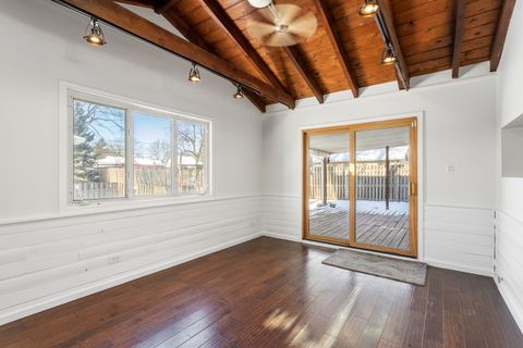 Tiny photo for 310 N La Londe Avenue, Lombard, IL 60148 (MLS # 12531600)