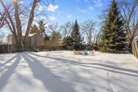 Tiny photo for 310 N La Londe Avenue, Lombard, IL 60148 (MLS # 12531600)