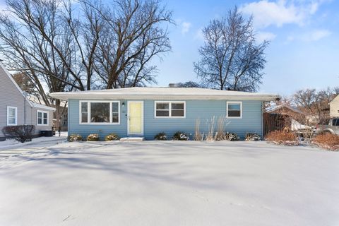 Photo of 310 N La Londe Avenue, Lombard, IL 60148 (MLS # 12531600)