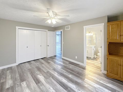 Tiny photo for 400 29th Avenue Drive #7C, Moline, IL 61265 (MLS # 100000149)