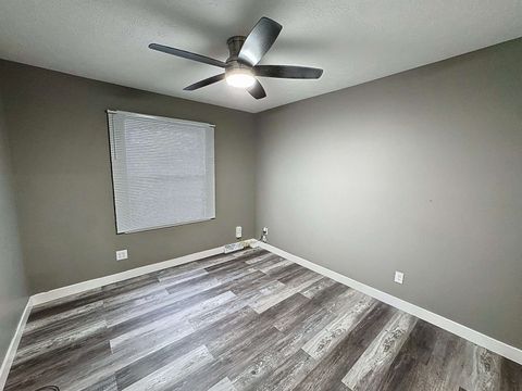 Tiny photo for 400 29th Avenue Drive #7C, Moline, IL 61265 (MLS # 100000149)