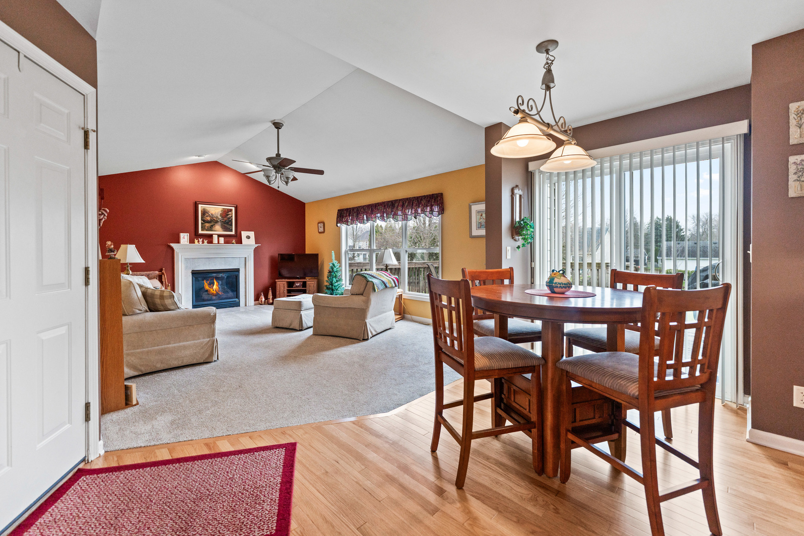496 Kensington Court