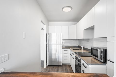 Tiny photo for 5757 N Sheridan Road #15G, Chicago, IL 60660 (MLS # 12566845)