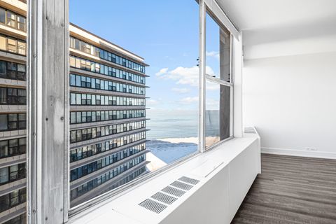 Tiny photo for 5757 N Sheridan Road #15G, Chicago, IL 60660 (MLS # 12566845)