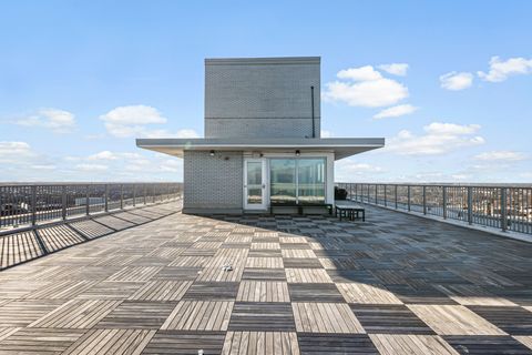 Tiny photo for 5757 N Sheridan Road #15G, Chicago, IL 60660 (MLS # 12566845)