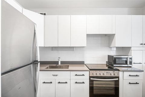 Tiny photo for 5757 N Sheridan Road #15G, Chicago, IL 60660 (MLS # 12566845)