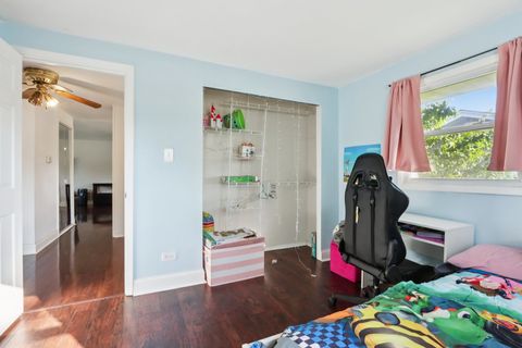 Tiny photo for 1933 Whittier Lane, Schaumburg, IL 60193 (MLS # 12483038)