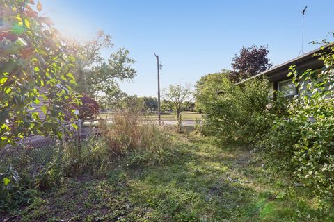 Tiny photo for 1933 Whittier Lane, Schaumburg, IL 60193 (MLS # 12483038)