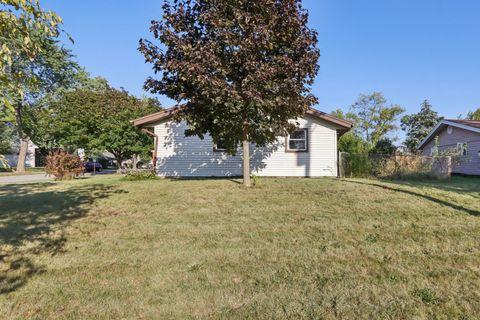 Tiny photo for 1933 Whittier Lane, Schaumburg, IL 60193 (MLS # 12483038)