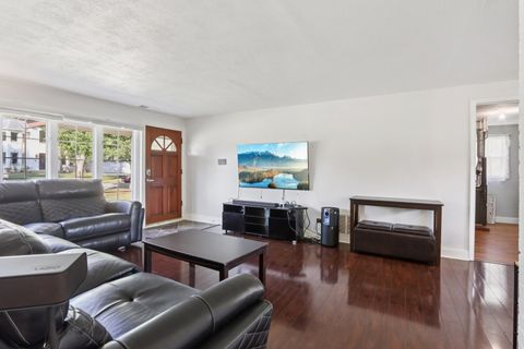 Tiny photo for 1933 Whittier Lane, Schaumburg, IL 60193 (MLS # 12483038)