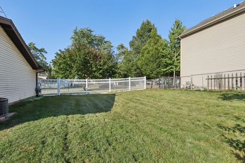 Tiny photo for 1933 Whittier Lane, Schaumburg, IL 60193 (MLS # 12483038)