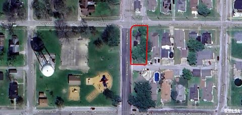 Tiny photo for 212 W Sylvia Avenue, Christopher, IL 62822 (MLS # QC4266473)