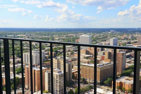 Tiny photo for 6033 N Sheridan Road #40H, Chicago, IL 60660 (MLS # 12468741)