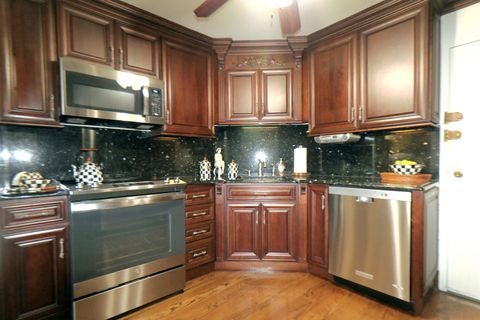 Tiny photo for 6033 N Sheridan Road #40H, Chicago, IL 60660 (MLS # 12468741)