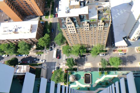 Tiny photo for 6033 N Sheridan Road #40H, Chicago, IL 60660 (MLS # 12468741)