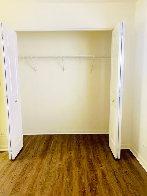 Tiny photo for 653 W Division Street #B, Chicago, IL 60610 (MLS # 12530534)