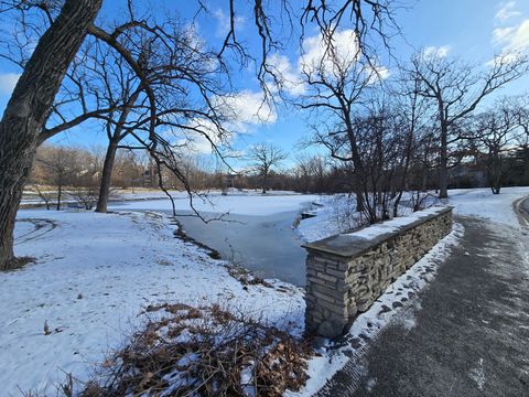 Tiny photo for 175 Margate Court, Lake Bluff, IL 60044 (MLS # 12550062)