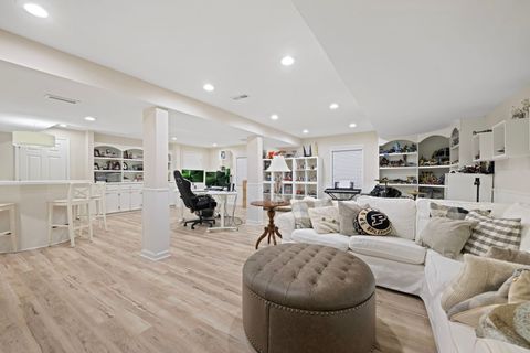 Tiny photo for 175 Margate Court, Lake Bluff, IL 60044 (MLS # 12550062)