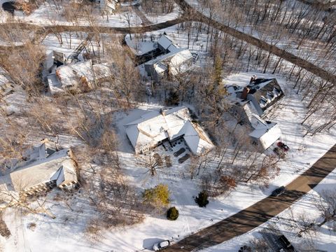 Tiny photo for 175 Margate Court, Lake Bluff, IL 60044 (MLS # 12550062)