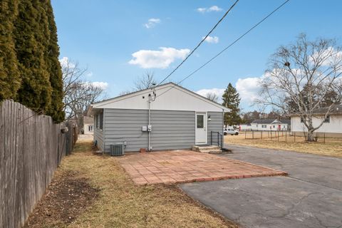 Tiny photo for 1134 Franklin Avenue, Winthrop Harbor, IL 60096 (MLS # 12635431)