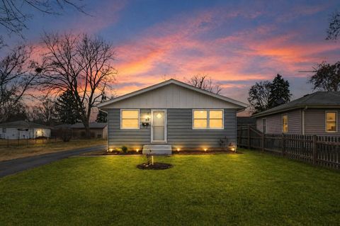Photo of 1134 Franklin Avenue, Winthrop Harbor, IL 60096 (MLS # 12635431)