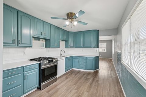 Tiny photo for 1134 Franklin Avenue, Winthrop Harbor, IL 60096 (MLS # 12635431)