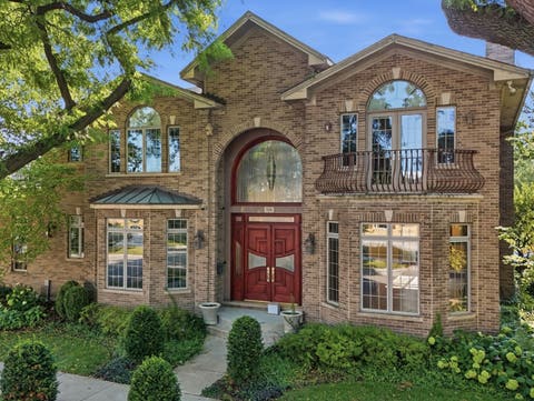 Photo of 7001 Laramie Avenue, Skokie, IL 60077 (MLS # 12726425)