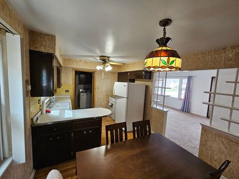 Tiny photo for 8500 Parkside Avenue, Burbank, IL 60459 (MLS # 12604365)