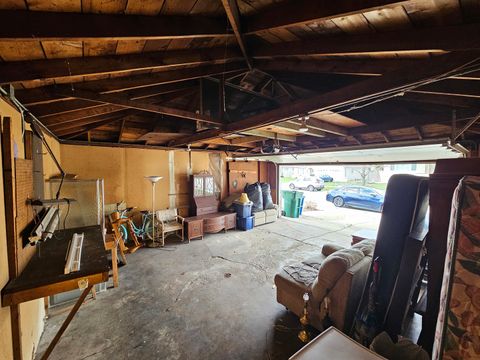 Tiny photo for 8500 Parkside Avenue, Burbank, IL 60459 (MLS # 12604365)