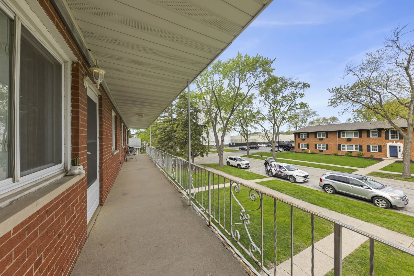 641 Dulles Road B