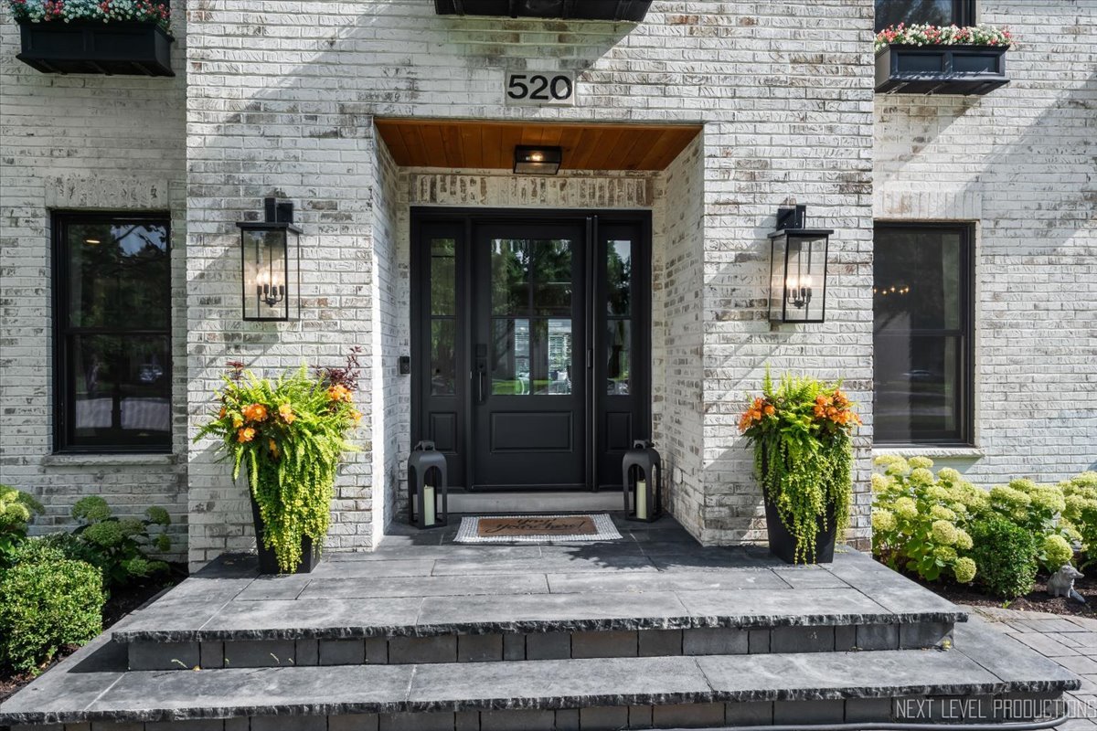 520 George Court