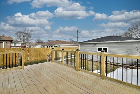 Tiny photo for 7509 N Oleander Avenue, Chicago, IL 60631 (MLS # 12569860)