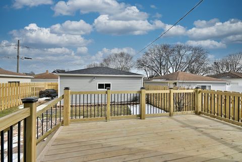 Tiny photo for 7509 N Oleander Avenue, Chicago, IL 60631 (MLS # 12569860)