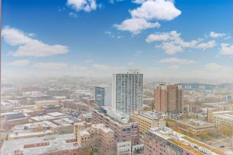 Tiny photo for 3930 N Pine Grove Avenue #2912, Chicago, IL 60613 (MLS # 12512476)