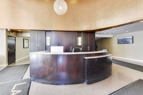 Tiny photo for 3930 N Pine Grove Avenue #2912, Chicago, IL 60613 (MLS # 12512476)