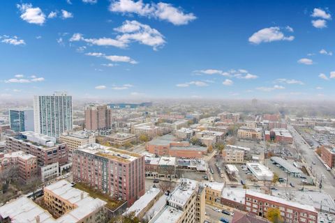 Tiny photo for 3930 N Pine Grove Avenue #2912, Chicago, IL 60613 (MLS # 12512476)