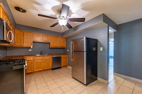 Tiny photo for 1008 Washington Boulevard #5, Oak Park, IL 60302 (MLS # 12751552)