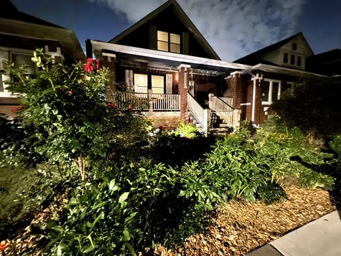 Tiny photo for 5023 W Oakdale Avenue, Chicago, IL 60641 (MLS # 12488552)
