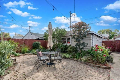 Tiny photo for 5023 W Oakdale Avenue, Chicago, IL 60641 (MLS # 12488552)