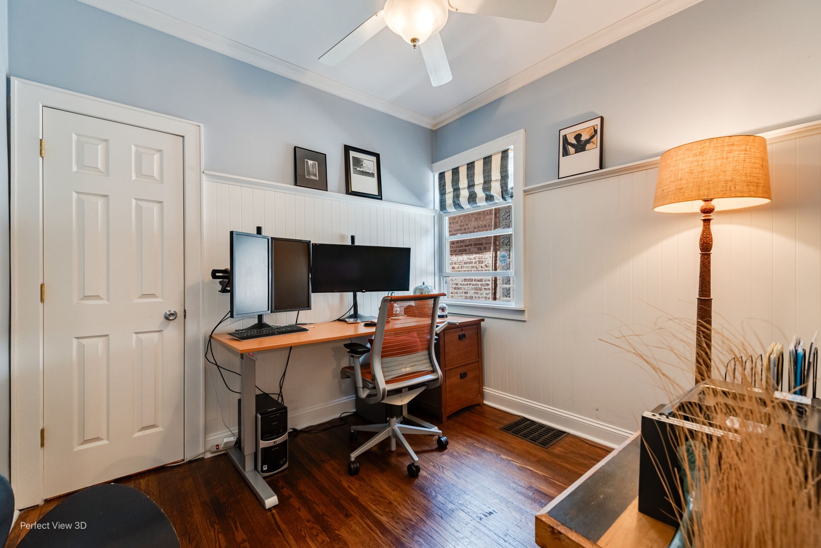 5023 W Oakdale Avenue