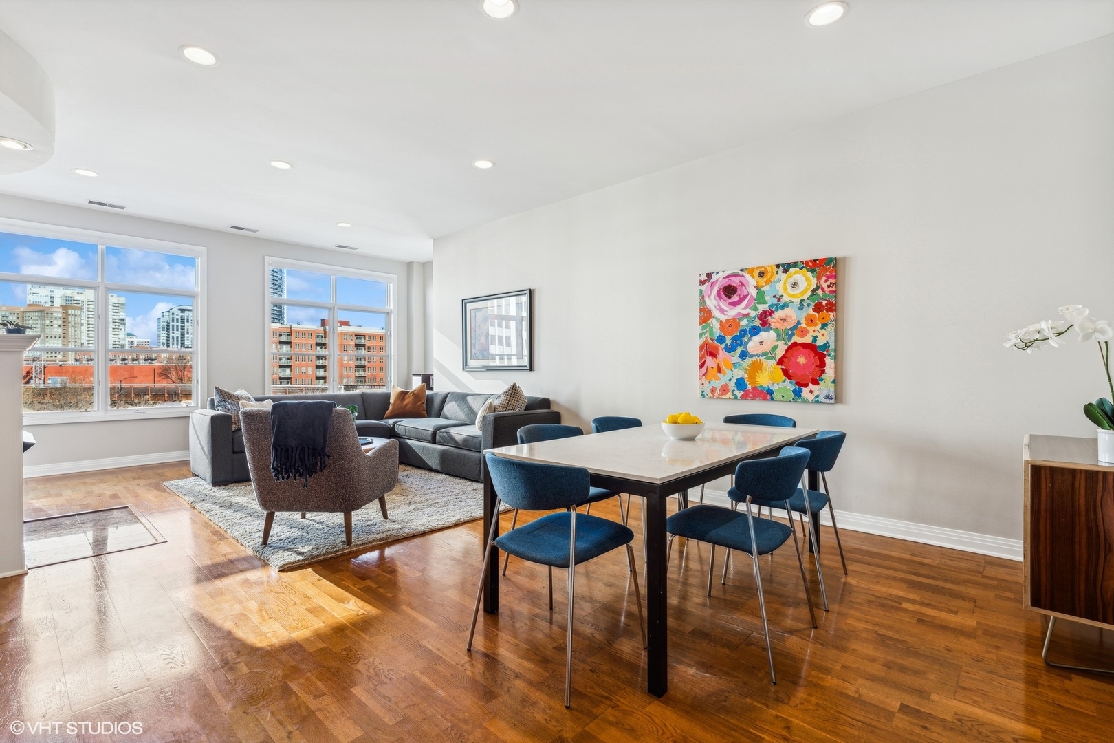 330 N Clinton Street 403