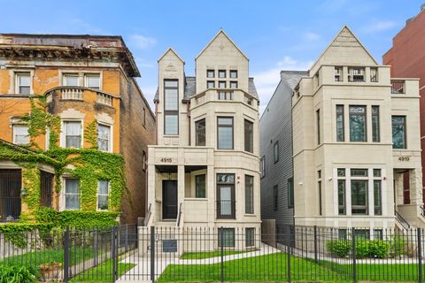 Photo of 4915 S Martin Luther King Drive, Chicago, IL 60615 (MLS # 12632883)