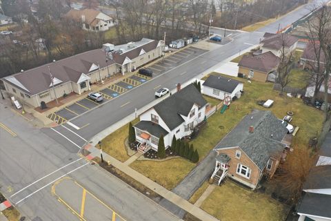 Tiny photo for 17201 Oak Park Avenue, Tinley Park, IL 60477 (MLS # 12554190)