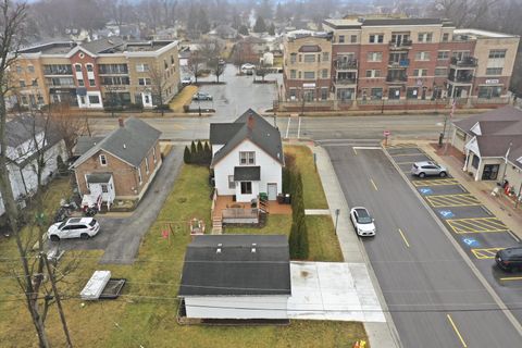 Tiny photo for 17201 Oak Park Avenue, Tinley Park, IL 60477 (MLS # 12554190)