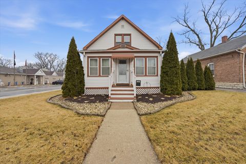 Tiny photo for 17201 Oak Park Avenue, Tinley Park, IL 60477 (MLS # 12554190)